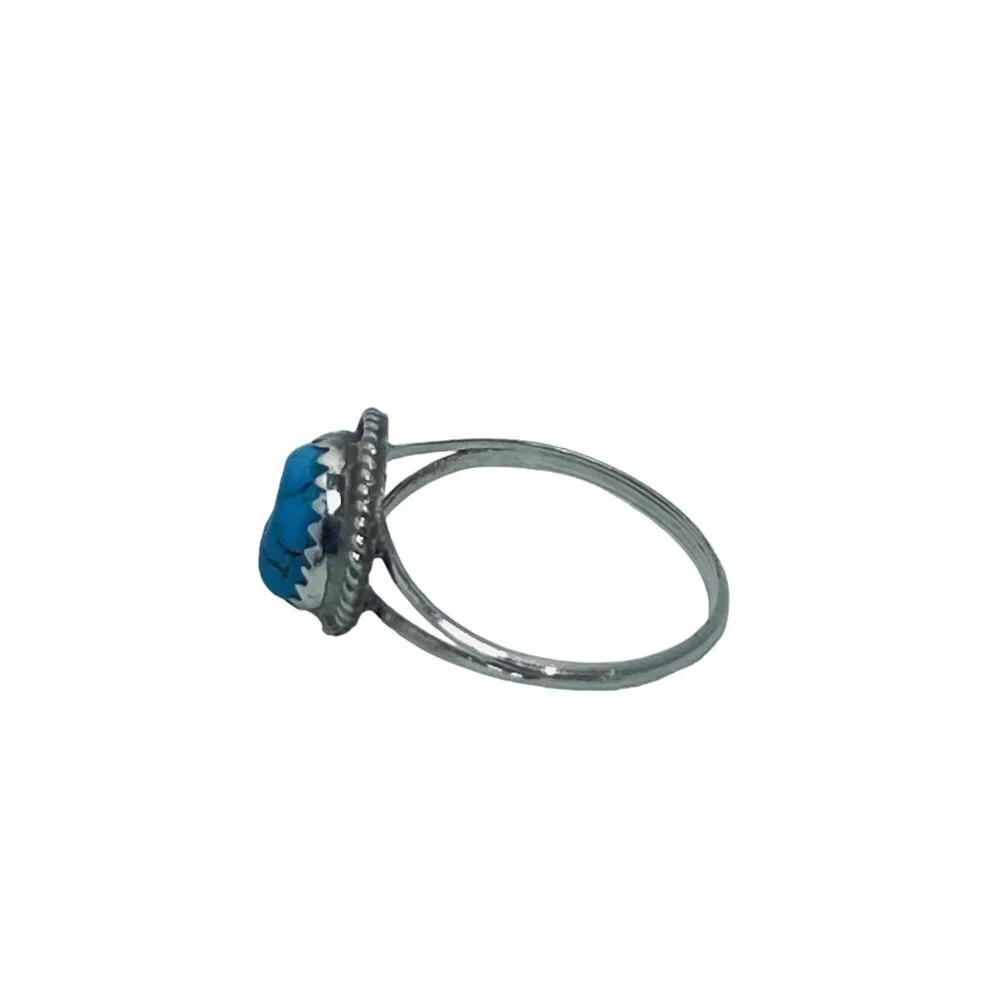 Silver Tone And Faux Turquois Statement Ring (R366) - Picture 5 of 7